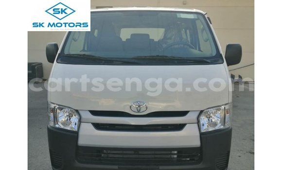 Nunua Imported Toyota Hiace White Gari ndani ya Import - Dubai nchini Hhohho