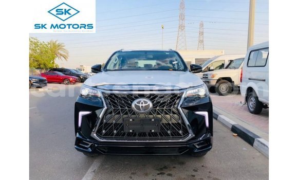 Nunua Imported Toyota Fortuner Black Gari ndani ya Import - Dubai nchini Hhohho