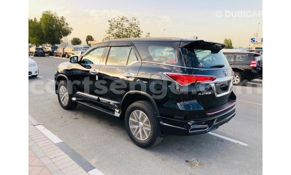 Acheter Import Voiture Toyota Fortuner Noir à Import - Dubai, Hhohho Acheter Import Voiture Toyota Fortuner Noir à Import - Dubai, Hhohho