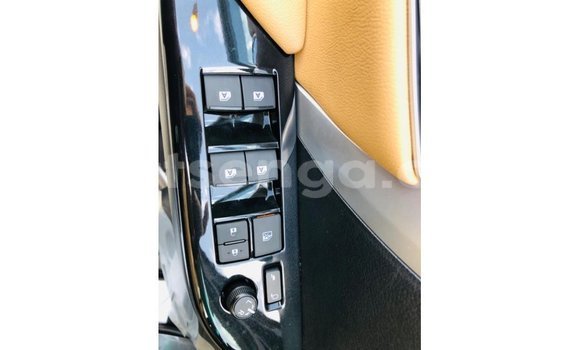 Acheter Import Voiture Toyota Fortuner Noir à Import - Dubai, Hhohho Acheter Import Voiture Toyota Fortuner Noir à Import - Dubai, Hhohho