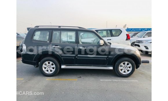 Nunua Imported Mitsubishi Pajero Black Gari ndani ya Import - Dubai nchini Hhohho Nunua Imported Mitsubishi Pajero Black Gari ndani ya Import - Dubai nchini Hhohho