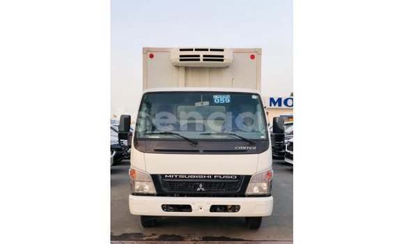 Nunua Imported Mitsubishi Carisma White Gari ndani ya Import - Dubai nchini Hhohho Nunua Imported Mitsubishi Carisma White Gari ndani ya Import - Dubai nchini Hhohho