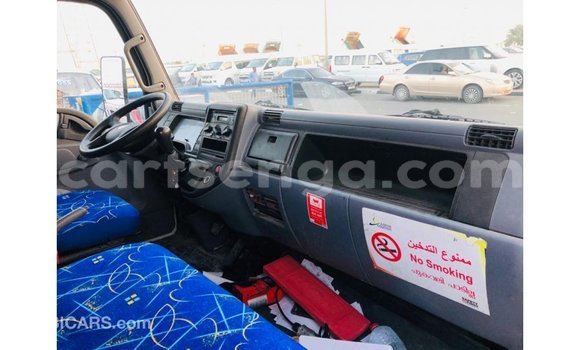 Nunua Imported Mitsubishi Carisma White Gari ndani ya Import - Dubai nchini Hhohho Nunua Imported Mitsubishi Carisma White Gari ndani ya Import - Dubai nchini Hhohho