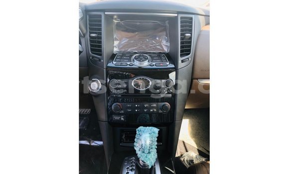 Nunua Imported Infiniti Q Black Gari ndani ya Import - Dubai nchini Hhohho Nunua Imported Infiniti Q Black Gari ndani ya Import - Dubai nchini Hhohho