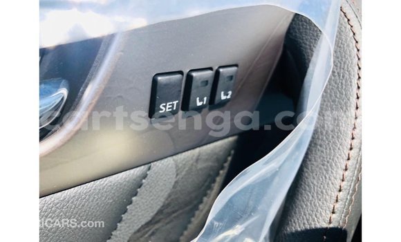 Nunua Imported Infiniti Q Black Gari ndani ya Import - Dubai nchini Hhohho Nunua Imported Infiniti Q Black Gari ndani ya Import - Dubai nchini Hhohho