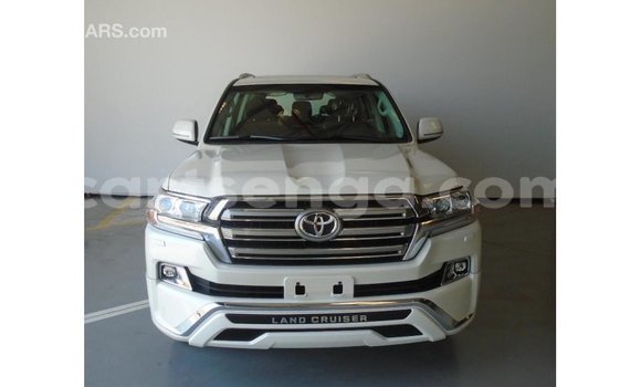Buy Import Toyota Land Cruiser Other Car in Import - Dubai in Hhohho Buy Import Toyota Land Cruiser Other Car in Import - Dubai in Hhohho