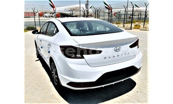 Acheter Import Voiture Hyundai Elantra Blanc à Import - Dubai, Hhohho Acheter Import Voiture Hyundai Elantra Blanc à Import - Dubai, Hhohho
