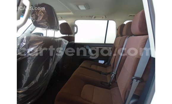 Buy Import Toyota Land Cruiser Other Car in Import - Dubai in Hhohho Buy Import Toyota Land Cruiser Other Car in Import - Dubai in Hhohho