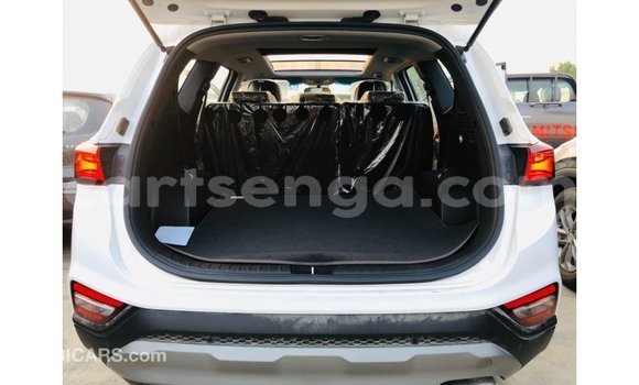 Acheter Import Voiture Hyundai Santa Fe Blanc à Import - Dubai, Hhohho Acheter Import Voiture Hyundai Santa Fe Blanc à Import - Dubai, Hhohho