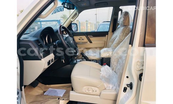 Nunua Imported Mitsubishi Pajero White Gari ndani ya Import - Dubai nchini Hhohho Nunua Imported Mitsubishi Pajero White Gari ndani ya Import - Dubai nchini Hhohho