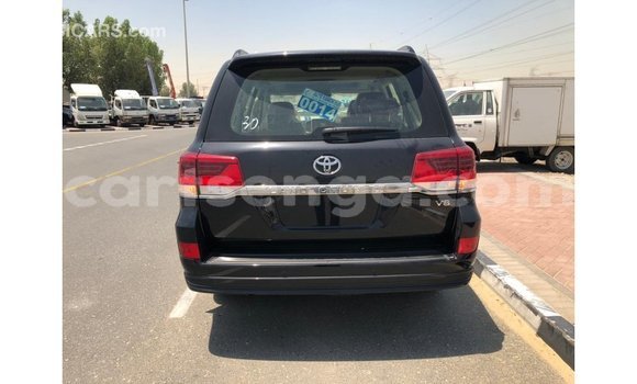 Nunua Imported Toyota Land Cruiser Black Gari ndani ya Import - Dubai nchini Hhohho Nunua Imported Toyota Land Cruiser Black Gari ndani ya Import - Dubai nchini Hhohho
