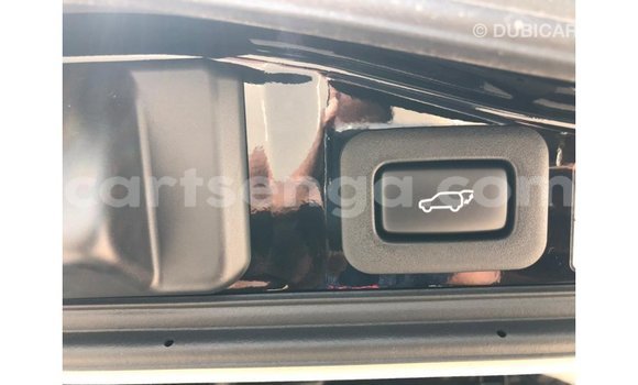 Nunua Imported Toyota Land Cruiser Black Gari ndani ya Import - Dubai nchini Hhohho Nunua Imported Toyota Land Cruiser Black Gari ndani ya Import - Dubai nchini Hhohho