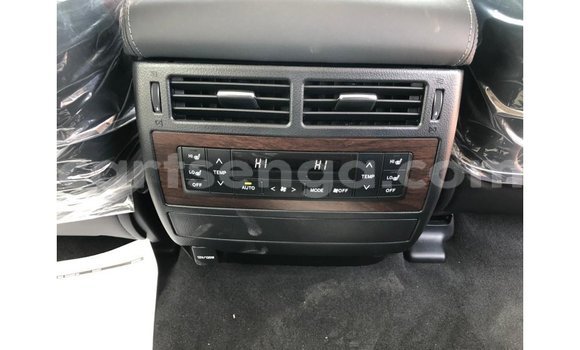 Nunua Imported Toyota Land Cruiser Black Gari ndani ya Import - Dubai nchini Hhohho Nunua Imported Toyota Land Cruiser Black Gari ndani ya Import - Dubai nchini Hhohho