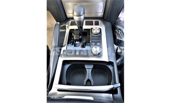 Acheter Import Voiture Toyota Land Cruiser Autre à Import - Dubai, Hhohho Acheter Import Voiture Toyota Land Cruiser Autre à Import - Dubai, Hhohho