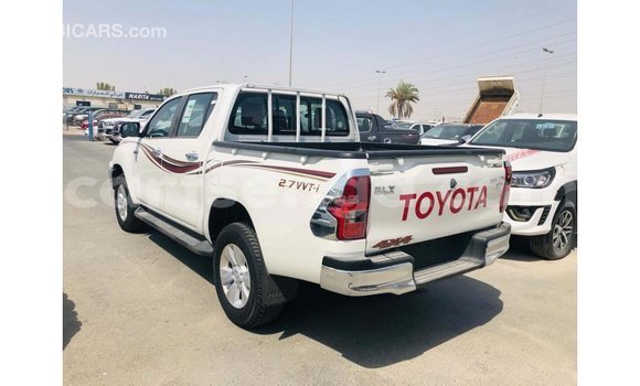 Acheter Import Voiture Toyota Hilux Blanc à Import - Dubai, Hhohho Acheter Import Voiture Toyota Hilux Blanc à Import - Dubai, Hhohho