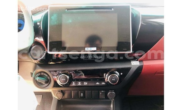 Acheter Import Voiture Toyota Hilux Blanc à Import - Dubai, Hhohho Acheter Import Voiture Toyota Hilux Blanc à Import - Dubai, Hhohho