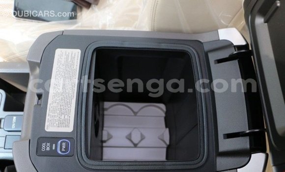 Acheter Import Voiture Toyota Prado Noir à Import - Dubai, Hhohho Acheter Import Voiture Toyota Prado Noir à Import - Dubai, Hhohho