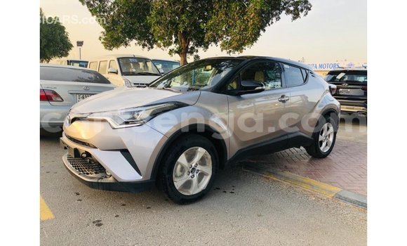 Acheter Import Voiture Toyota C-HR Autre à Import - Dubai, Hhohho Acheter Import Voiture Toyota C-HR Autre à Import - Dubai, Hhohho