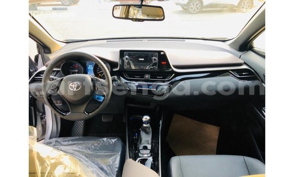 Acheter Import Voiture Toyota C-HR Autre à Import - Dubai, Hhohho Acheter Import Voiture Toyota C-HR Autre à Import - Dubai, Hhohho