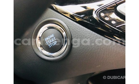 Acheter Import Voiture Toyota C-HR Autre à Import - Dubai, Hhohho Acheter Import Voiture Toyota C-HR Autre à Import - Dubai, Hhohho