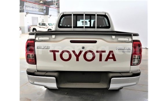 Acheter Import Voiture Toyota Hilux Blanc à Import - Dubai, Hhohho Acheter Import Voiture Toyota Hilux Blanc à Import - Dubai, Hhohho