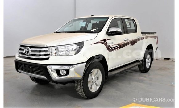 Acheter Import Voiture Toyota Hilux Blanc à Import - Dubai, Hhohho Acheter Import Voiture Toyota Hilux Blanc à Import - Dubai, Hhohho