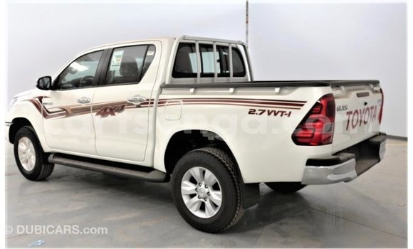 Acheter Import Voiture Toyota Hilux Blanc à Import - Dubai, Hhohho Acheter Import Voiture Toyota Hilux Blanc à Import - Dubai, Hhohho