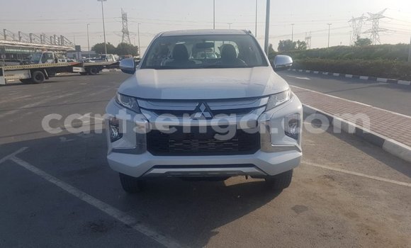 Buy Import Mitsubishi L200 White Car in Import - Dubai in Hhohho