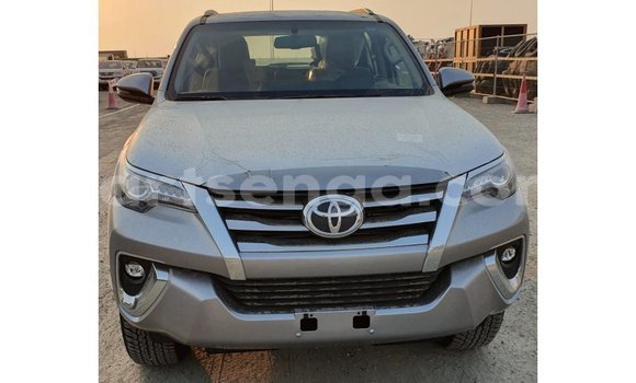 Acheter Import Voiture Toyota Fortuner Autre à Import - Dubai, Hhohho Acheter Import Voiture Toyota Fortuner Autre à Import - Dubai, Hhohho