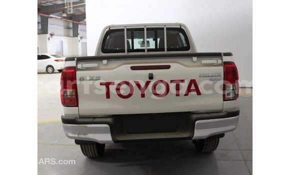 Acheter Import Voiture Toyota Hilux Blanc à Import - Dubai, Hhohho Acheter Import Voiture Toyota Hilux Blanc à Import - Dubai, Hhohho