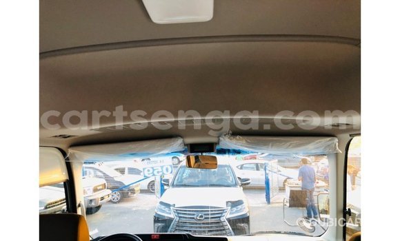 Acheter Import Voiture Toyota Coaster Blanc à Import - Dubai, Hhohho Acheter Import Voiture Toyota Coaster Blanc à Import - Dubai, Hhohho