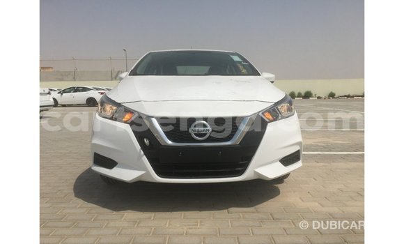 Acheter Import Voiture Nissan Sunny Blanc à Import - Dubai, Hhohho Acheter Import Voiture Nissan Sunny Blanc à Import - Dubai, Hhohho