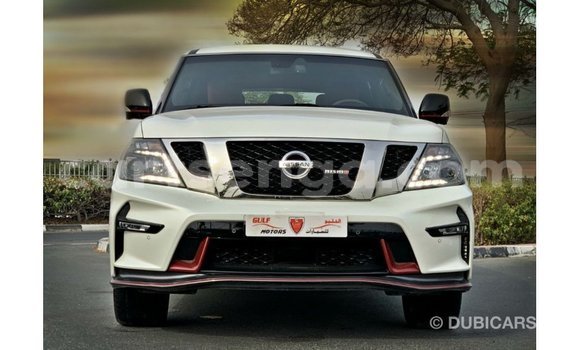 Acheter Import Voiture Nissan Patrol Blanc à Import - Dubai, Hhohho Acheter Import Voiture Nissan Patrol Blanc à Import - Dubai, Hhohho