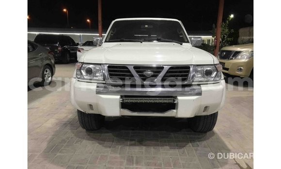 Buy Import Nissan Patrol White Car in Import - Dubai in Hhohho Buy Import Nissan Patrol White Car in Import - Dubai in Hhohho