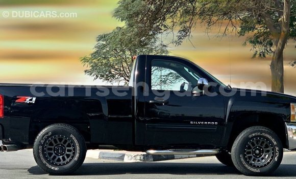Acheter Import Voiture Chevrolet Silverado Noir à Import - Dubai, Hhohho Acheter Import Voiture Chevrolet Silverado Noir à Import - Dubai, Hhohho