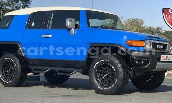 Nunua Imported Toyota FJ Cruiser Blue Gari ndani ya Import - Dubai nchini Hhohho