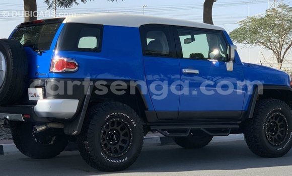 Acheter Import Voiture Toyota FJ Cruiser Bleu à Import - Dubai, Hhohho Acheter Import Voiture Toyota FJ Cruiser Bleu à Import - Dubai, Hhohho
