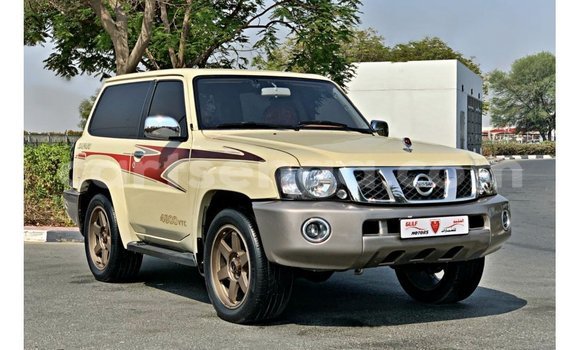 Nunua Imported Nissan Patrol Beige Gari ndani ya Import - Dubai nchini Hhohho Nunua Imported Nissan Patrol Beige Gari ndani ya Import - Dubai nchini Hhohho