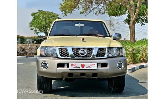 Acheter Import Voiture Nissan Patrol Beige à Import - Dubai, Hhohho Acheter Import Voiture Nissan Patrol Beige à Import - Dubai, Hhohho