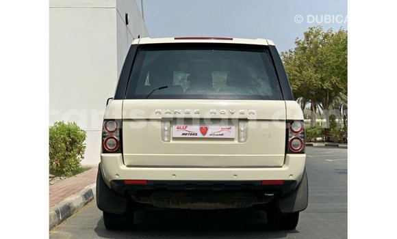 Acheter Import Voiture Land Rover Range Rover Blanc à Import - Dubai, Hhohho Acheter Import Voiture Land Rover Range Rover Blanc à Import - Dubai, Hhohho