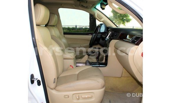 Acheter Import Voiture Lexus LX Blanc à Import - Dubai, Hhohho Acheter Import Voiture Lexus LX Blanc à Import - Dubai, Hhohho