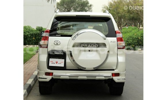 Acheter Import Voiture Toyota Prado Blanc à Import - Dubai, Hhohho Acheter Import Voiture Toyota Prado Blanc à Import - Dubai, Hhohho