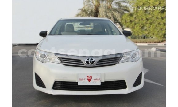 Acheter Import Voiture Toyota Camry Blanc à Import - Dubai, Hhohho Acheter Import Voiture Toyota Camry Blanc à Import - Dubai, Hhohho