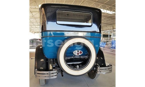 Nunua Imported Buick Electra Blue Gari ndani ya Import - Dubai nchini Hhohho Nunua Imported Buick Electra Blue Gari ndani ya Import - Dubai nchini Hhohho