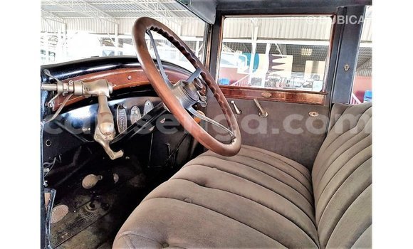 Nunua Imported Buick Electra Blue Gari ndani ya Import - Dubai nchini Hhohho Nunua Imported Buick Electra Blue Gari ndani ya Import - Dubai nchini Hhohho