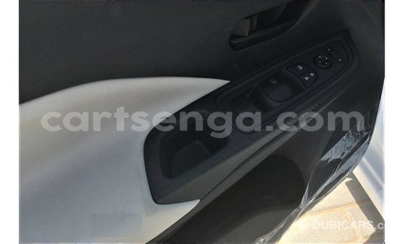 Acheter Import Voiture Nissan Sunny Blanc à Import - Dubai, Hhohho Acheter Import Voiture Nissan Sunny Blanc à Import - Dubai, Hhohho