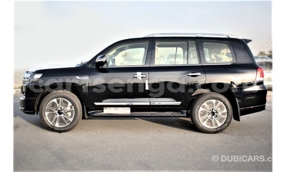 Acheter Import Voiture Toyota Land Cruiser Noir à Import - Dubai, Hhohho Acheter Import Voiture Toyota Land Cruiser Noir à Import - Dubai, Hhohho