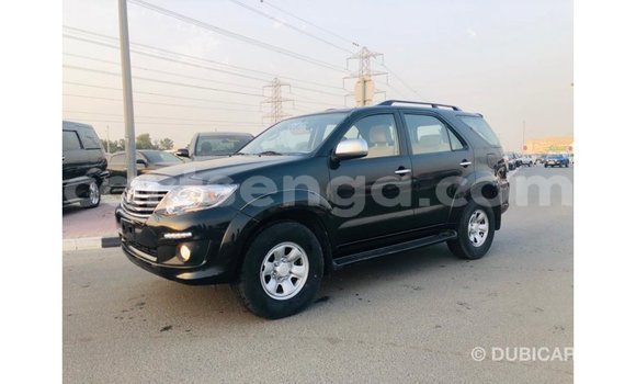 Nunua Imported Toyota Fortuner Black Gari ndani ya Import - Dubai nchini Hhohho Nunua Imported Toyota Fortuner Black Gari ndani ya Import - Dubai nchini Hhohho