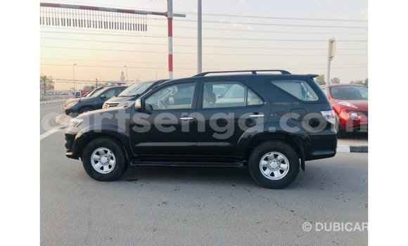 Nunua Imported Toyota Fortuner Black Gari ndani ya Import - Dubai nchini Hhohho Nunua Imported Toyota Fortuner Black Gari ndani ya Import - Dubai nchini Hhohho