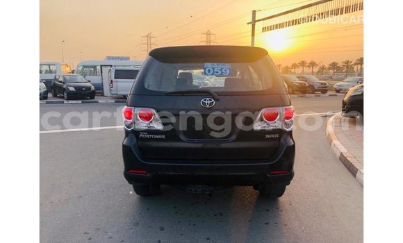 Nunua Imported Toyota Fortuner Black Gari ndani ya Import - Dubai nchini Hhohho Nunua Imported Toyota Fortuner Black Gari ndani ya Import - Dubai nchini Hhohho